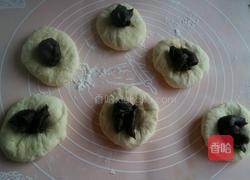 豆沙花朵面包的做法图解5