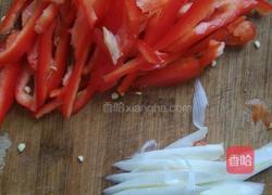 洋葱土豆丝的做法图解1