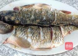 焦香烤鱼的做法图解2