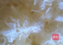 冰糖银耳梨汤的做法图解1