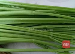 驴肉芹菜蒸饺的做法图解2