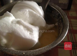 快手戚风蛋糕的做法图解4