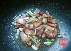 腊肉小炒西兰花的做法图解5