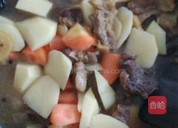 土豆炖牛腩的做法图解12