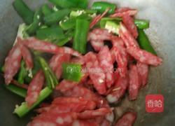 青椒炒甜肠的做法图解6