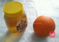 治咳小妙方，蜂蜜蒸香橙的做法图解1