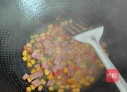 火腿杂蔬炒虾仁的做法图解4