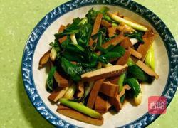 青蒜炒熏干的做法图解9