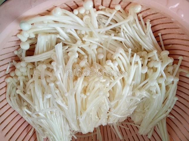 金针菇多洗几遍沥干水分