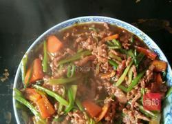 芹菜炒牛肉的做法图解5
