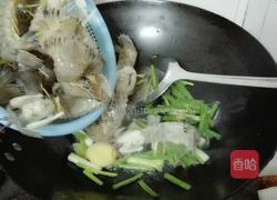 姜葱炒濑尿虾的做法图解4