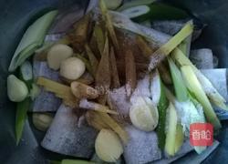 香酥炸带鱼的做法图解3