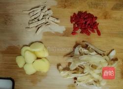 老母鸡炒酒香菇汤的做法图解2