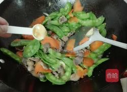 鸡胗炒荷兰豆的做法图解6