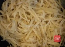 鲫鱼烧咸菜头的做法图解7