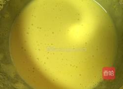 戚风蛋糕的做法图解3