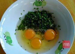 蒜苗鸡蛋饼的做法图解2