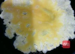 老干妈什锦蛋炒饭的做法图解3