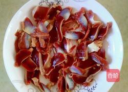 辣酱鱿鱼炒鸡胗的做法图解3