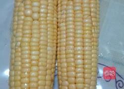 玉米棒骨汤的做法图解1