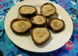 香菇肉丁的做法图解1