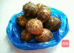 Illustration of how to make steamed pork with taro powder 1