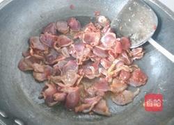 爆炒鸭胗的做法图解3