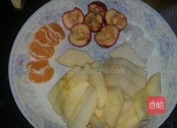 自制牛奶水果燕麦粥的做法图解1