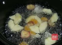 自制牛奶水果燕麦粥的做法图解2