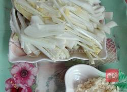 蒜香粉条白菜的做法图解2