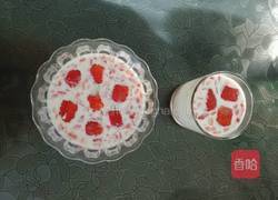 草莓果粒牛奶的做法图解7