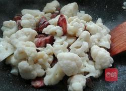 香肠炒花菜的做法图解8
