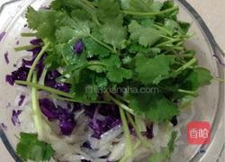 紫甘蓝拌萝卜丝的做法图解4