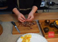 冬雪北京|罗汉果金橘茶的做法图解3