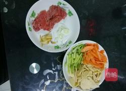 干豆腐炒牛肉的做法图解1