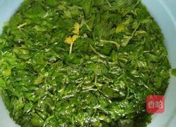 芹菜猪肉馅水饺的做法图解2