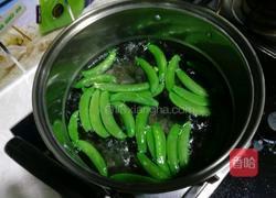 甜蜜豆炒肉的做法图解3