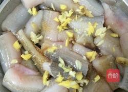 粉丝蒸九肚鱼的做法图解6