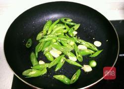 尖椒炒荷包蛋的做法图解9