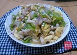 白玉菇青椒炒鸡蛋的做法图解8