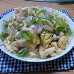 白玉菇青椒炒鸡蛋的做法[图]