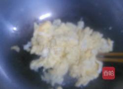 白玉菇青椒炒鸡蛋的做法图解4