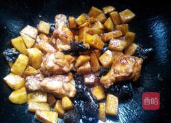 土豆烧翅根的做法图解9
