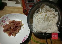 肉丝炒乌冬面的做法图解1