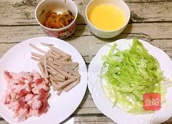 炒双色面的做法图解2