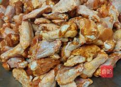 香辣鸡翅的做法图解1