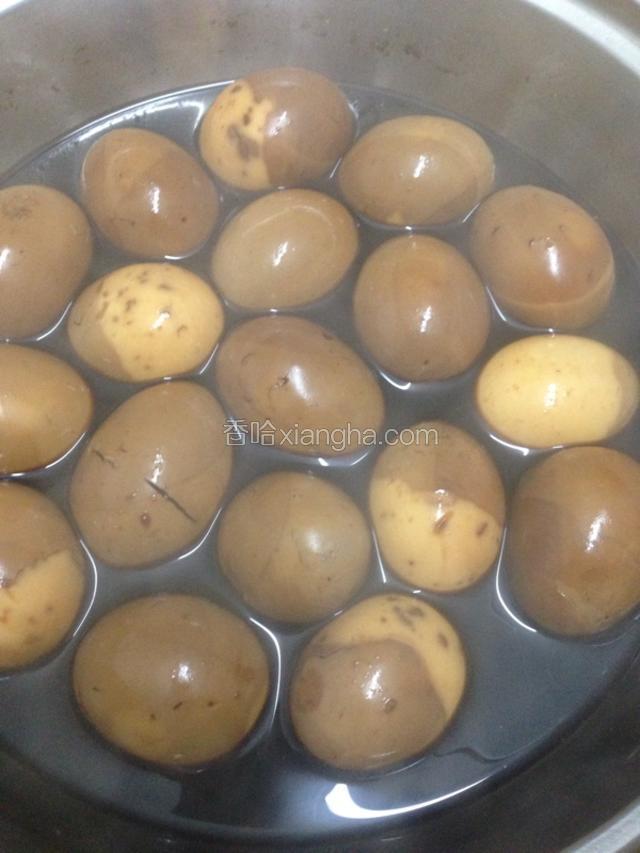第二天再煮开几分钟，继续泡一天。