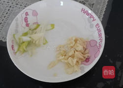 火腿炒白菜片的做法图解3