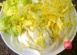 炝炒白菜的做法图解1