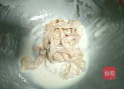 韭菜炒鸭肠的做法图解3